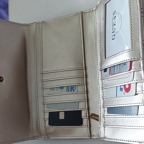 Guess White Muti Noelle Clutch - Picture 4 of 7